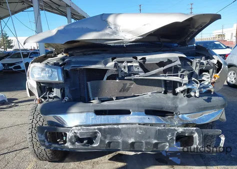 2005 Chevrolet Silverado 1500 Z71 из США, поврежденный, VIN 1GCEK19Z45Z207808